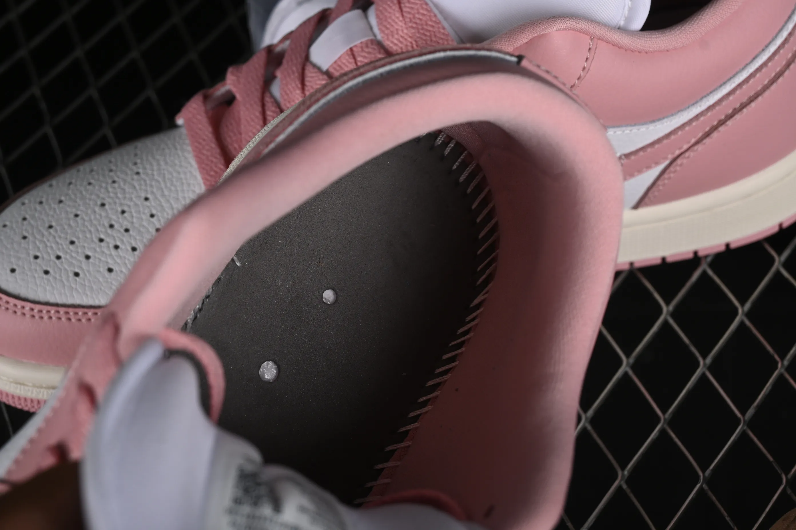 All categories Air Jordan Jordan series basketball shoes Air Jordan 1 Low Air Jordan 1 Low AJ1 Joe 1 pink and white low-top cultural and casual sneakers DC0774-162